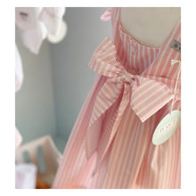 Carregar imagem no visualizador da galeria, Alice pink white stripes
