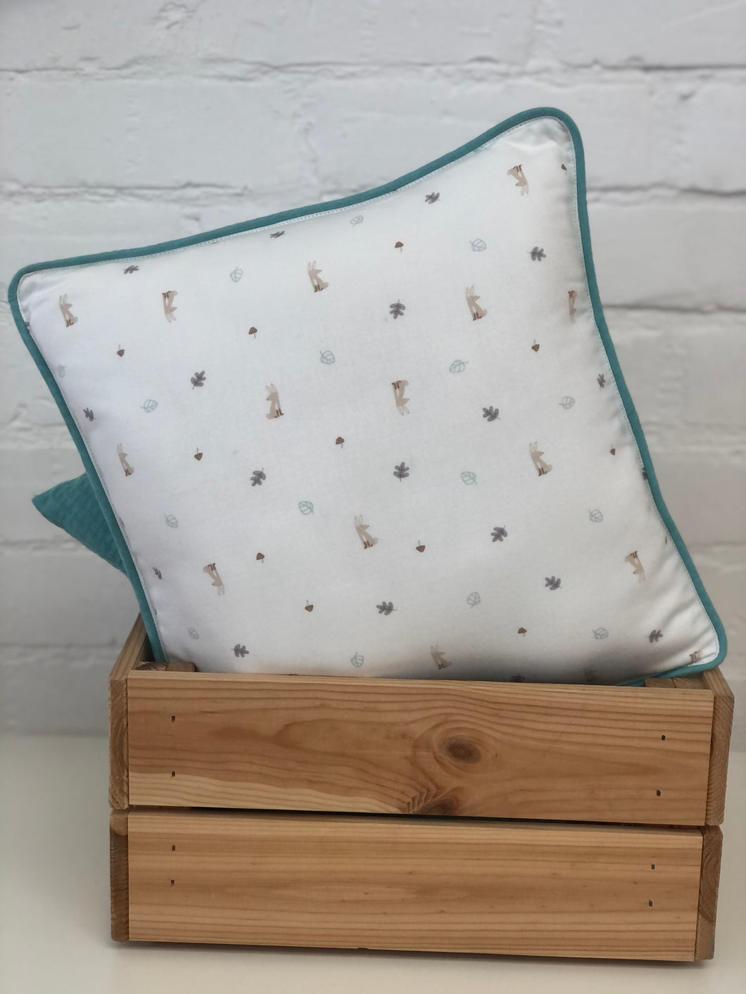 Square cushion - Rabbit print